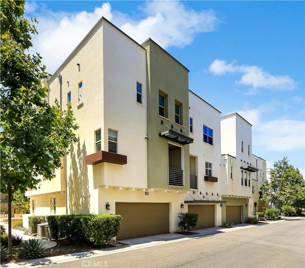 listing image 130721842016069767368