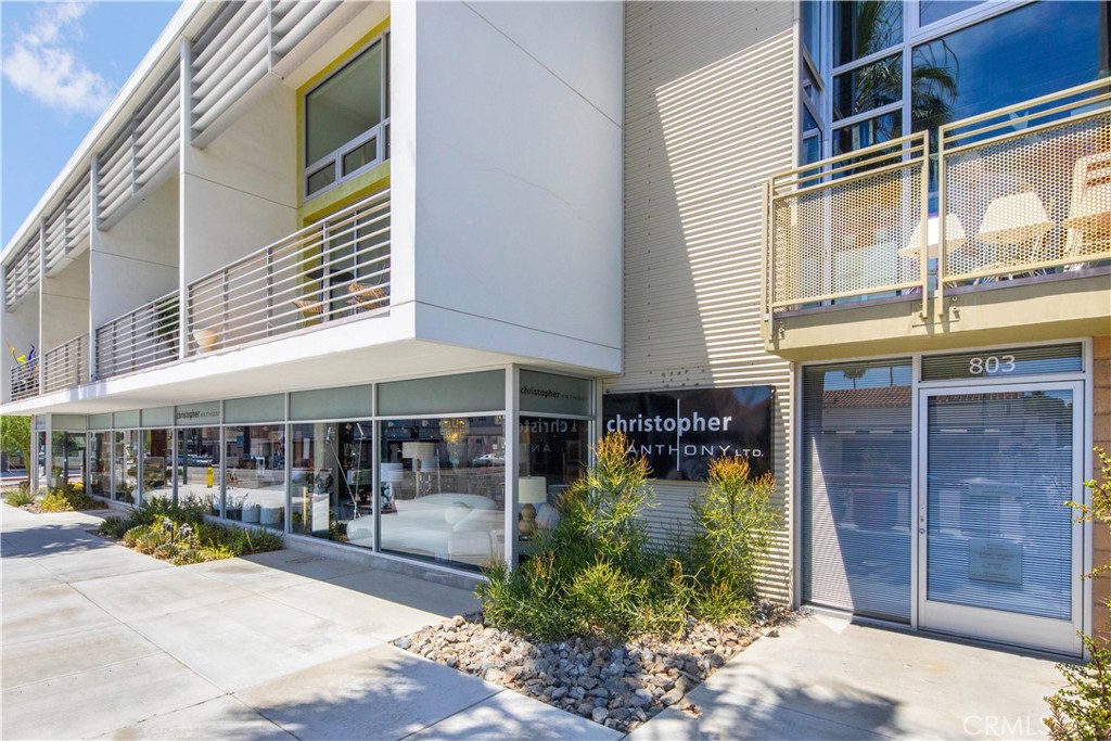 Central Palm Springs (33215) - Residential Income