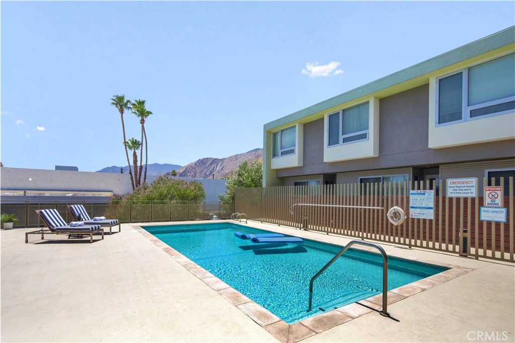 Central Palm Springs (33215) - Residential Income