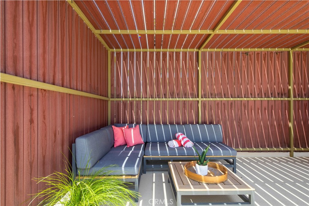 Central Palm Springs (33215) - Residential Income