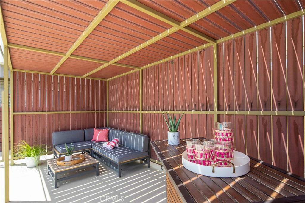 Central Palm Springs (33215) - Residential Income