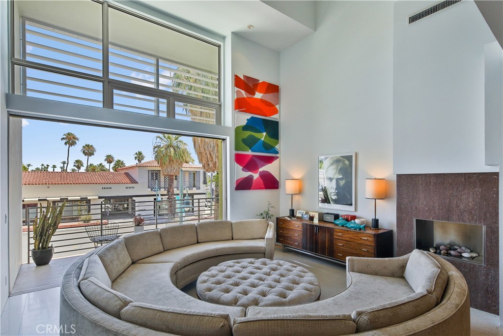 Central Palm Springs (33215) - Residential Income