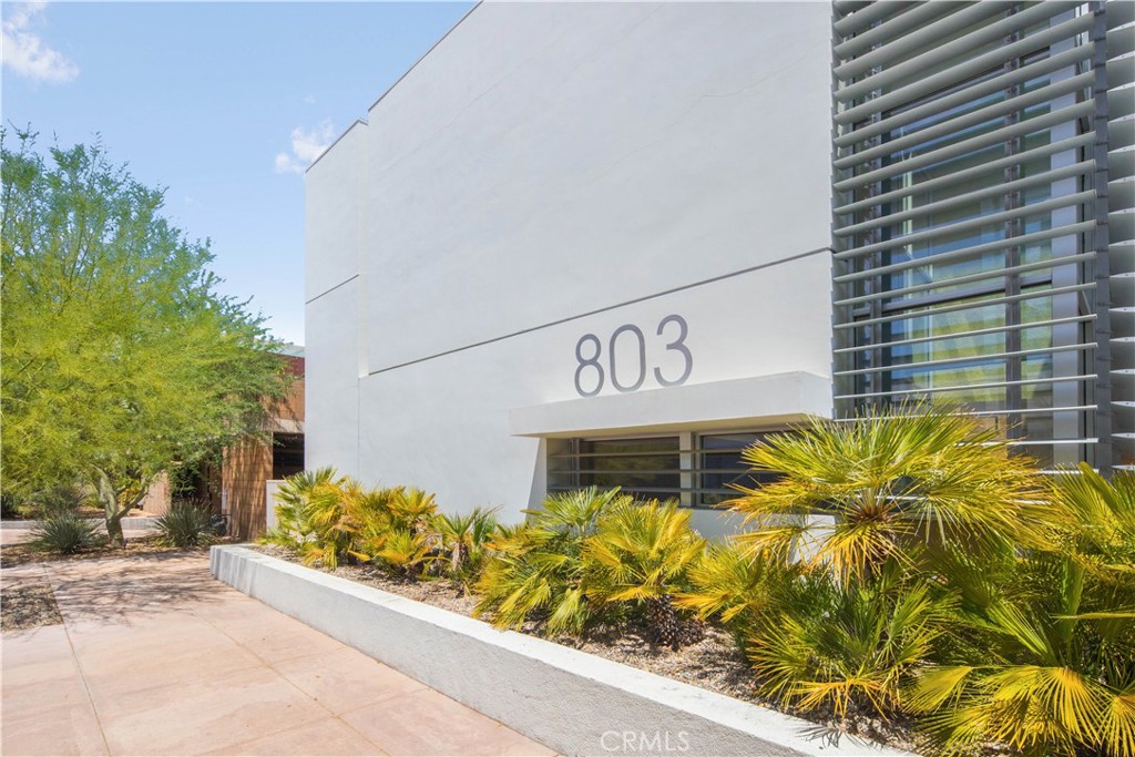Central Palm Springs (33215) - Residential Income