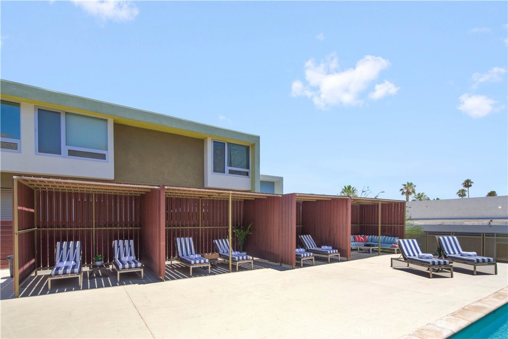 Central Palm Springs (33215) - Residential Income