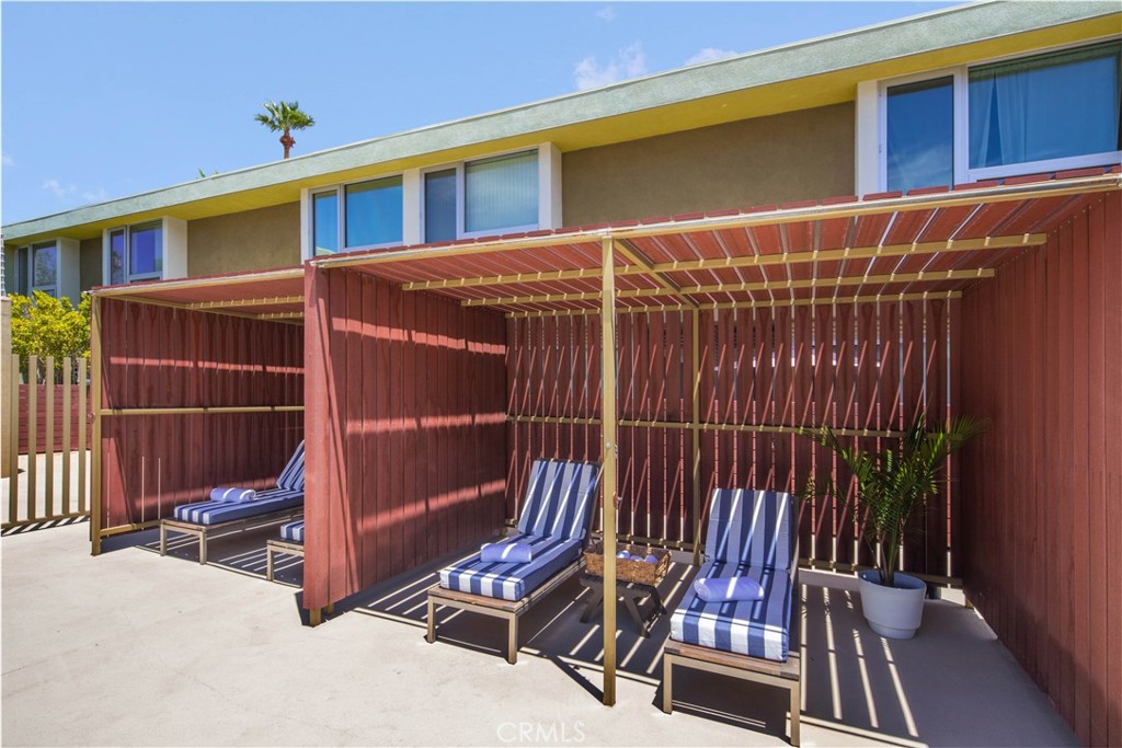 Central Palm Springs (33215) - Residential Income