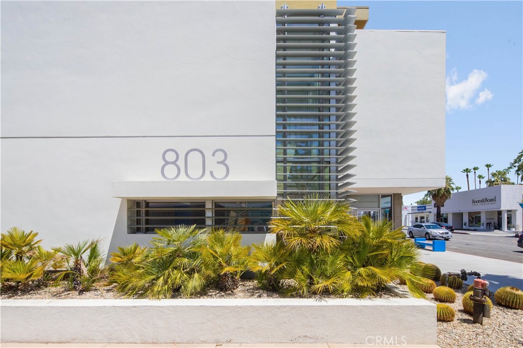 Central Palm Springs (33215) - Residential Income