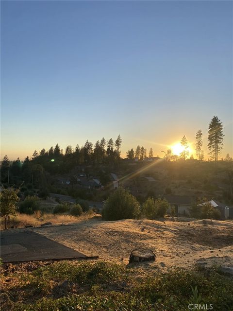 Photo of 5935 Pine View Drive, Paradise, CA 95969 (MLS # SN24194966) Photo of 5935 Pine View Drive, Paradise, CA 95969 (MLS # SN24194966)
