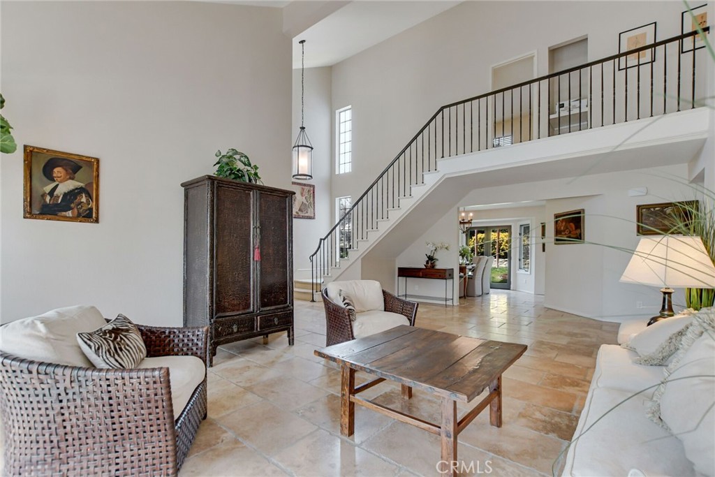 319 E Georgetown Place