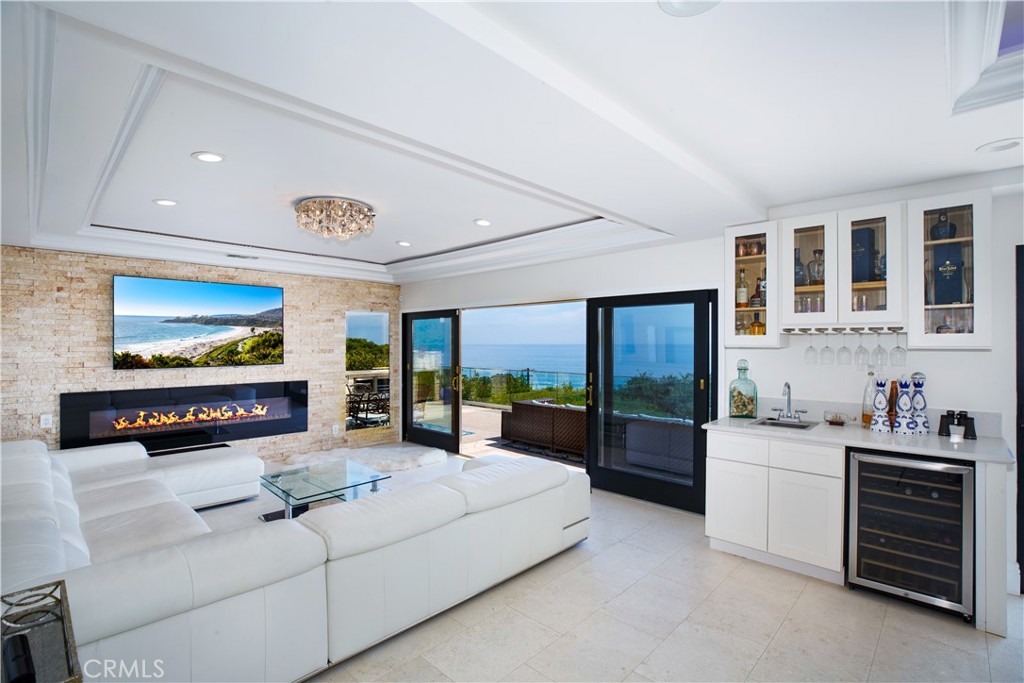 North Laguna (NL) - Residential Lease