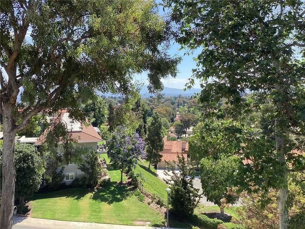 listing image 130722614368073505105