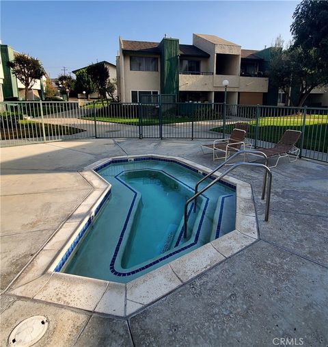 A home in La Mirada