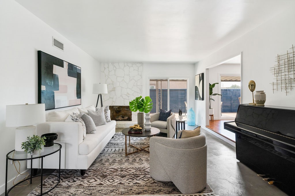 1744 Bluestone Lane