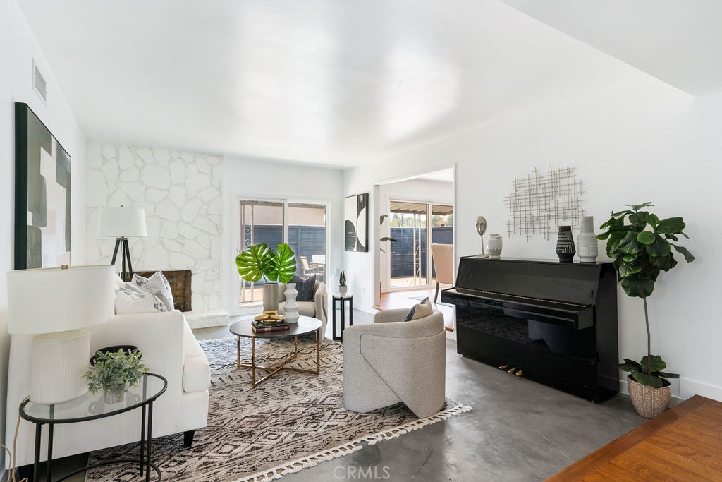 1744 Bluestone Lane