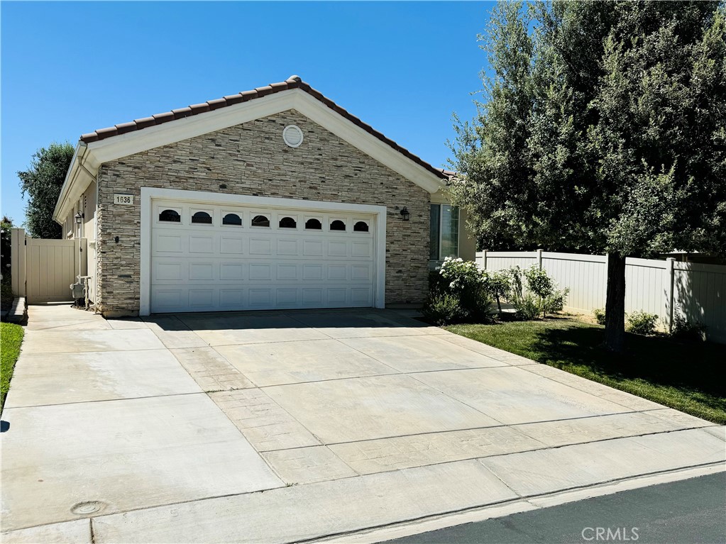 Photo 2 of 11 of 1636 Snowberry Road house