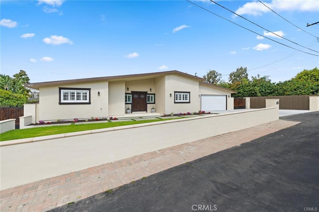 14501 Greenwood Lane