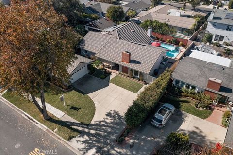 A home in Los Alamitos