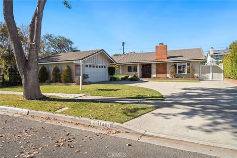 A home in Los Alamitos