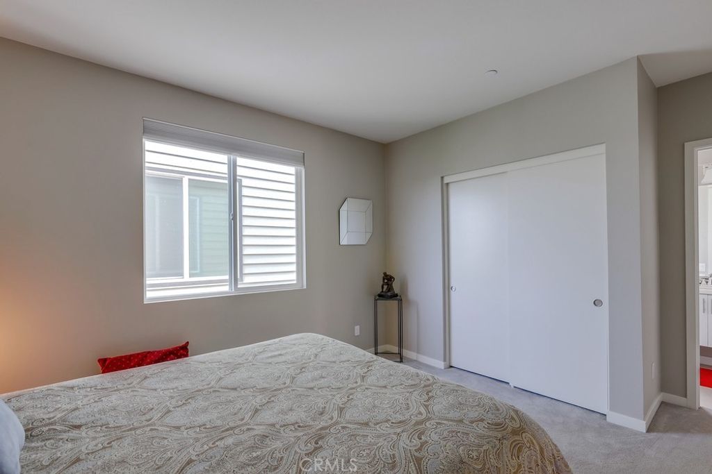 listing image 130728619213458535963
