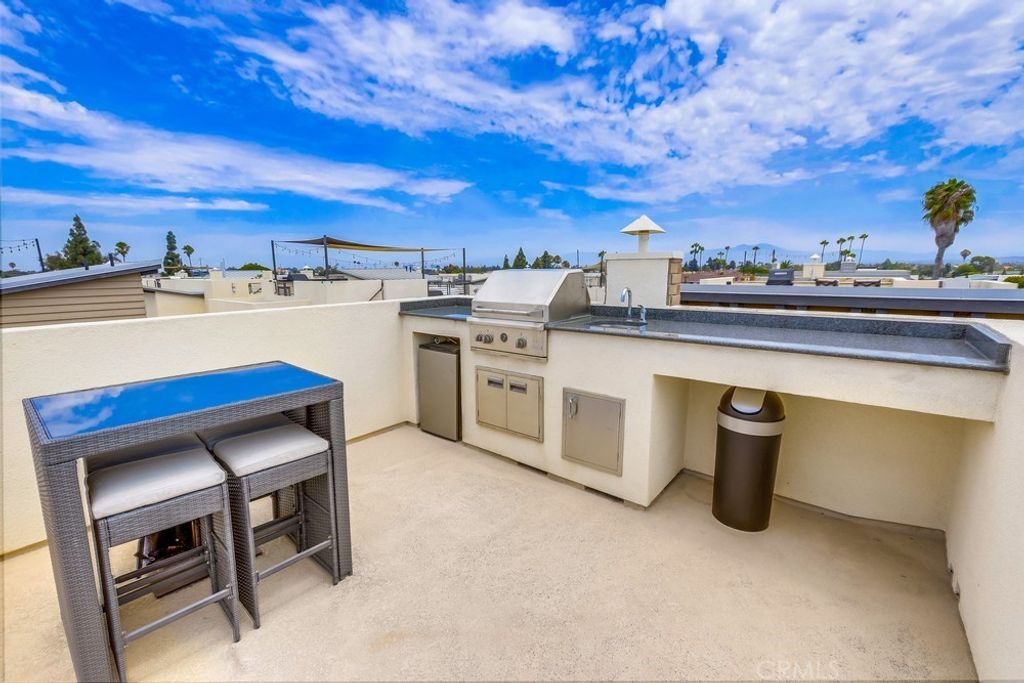listing image 130725569222805703541