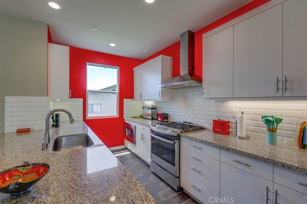 listing image 130723337882709571061