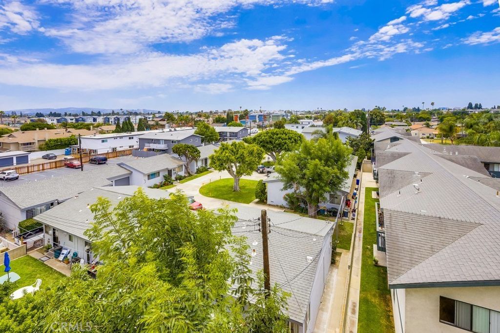 listing image 130729576539421698027