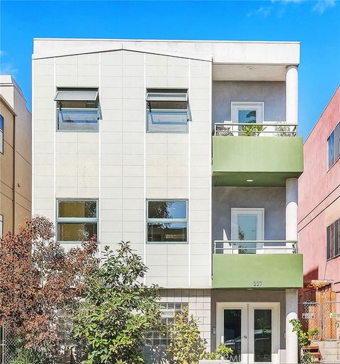 227 Market Street Venice CA 90291