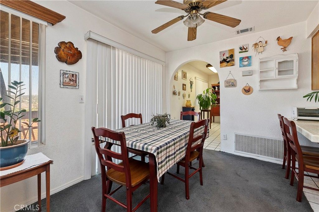 listing image 130720792265460436915