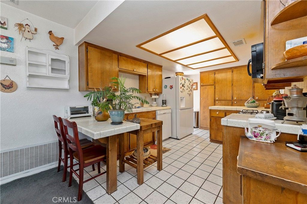 listing image 130728612043752838679