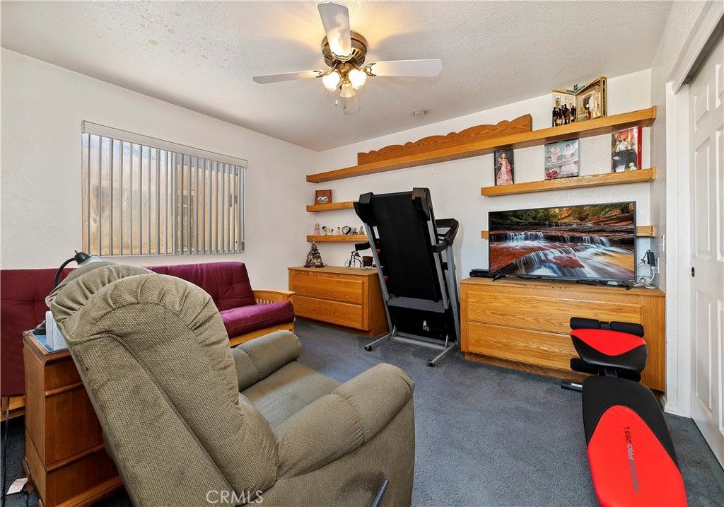 listing image 130720567646527584546