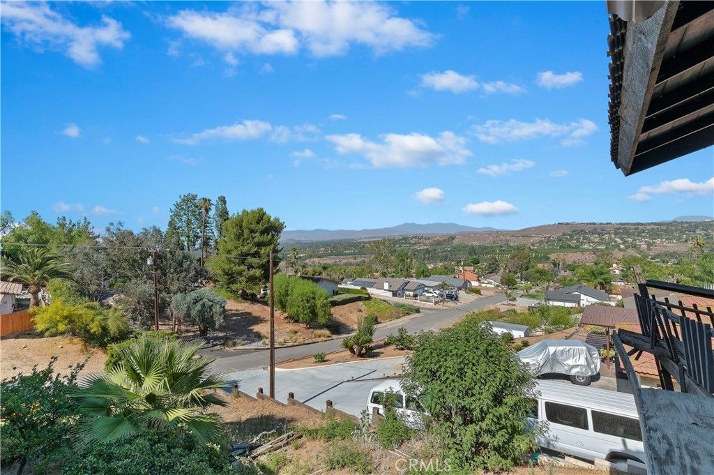 listing image 130727365221311052621