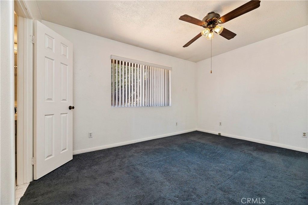 listing image 130728512916225965542