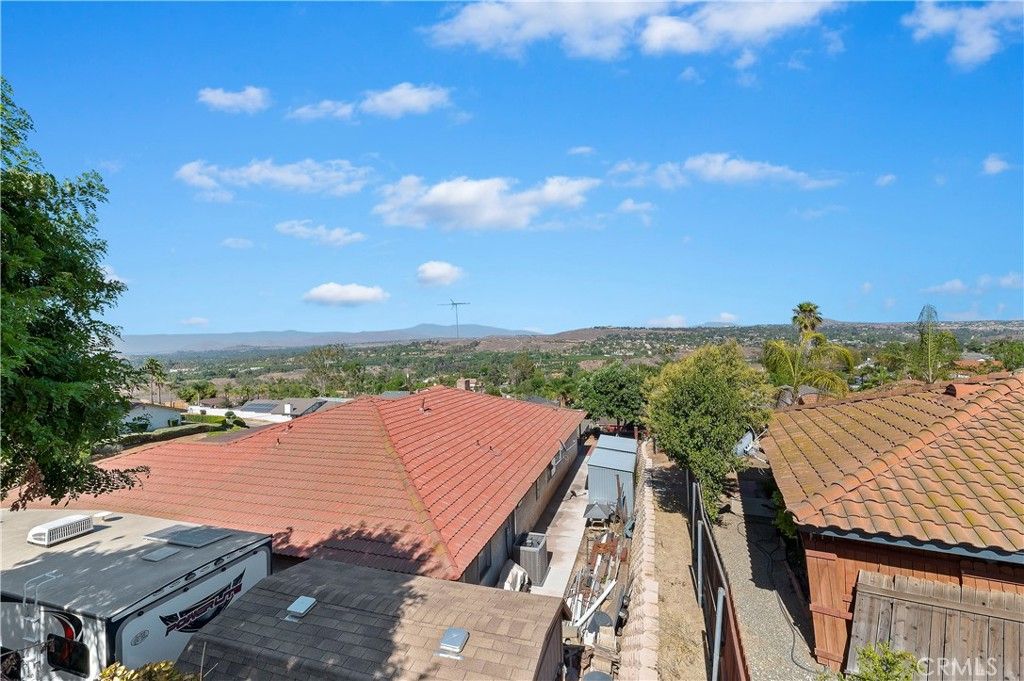listing image 130728653370004095977