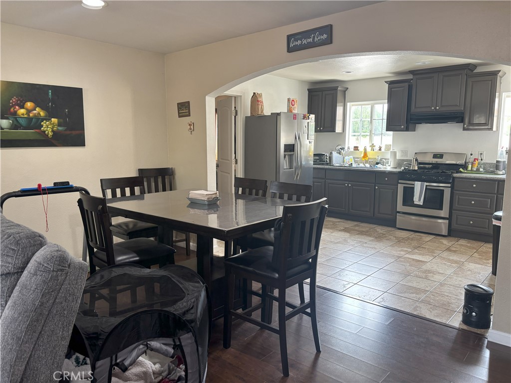 11110 Cohasset Street