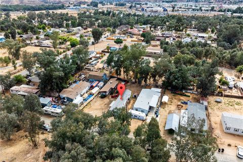 A home in Lake Elsinore