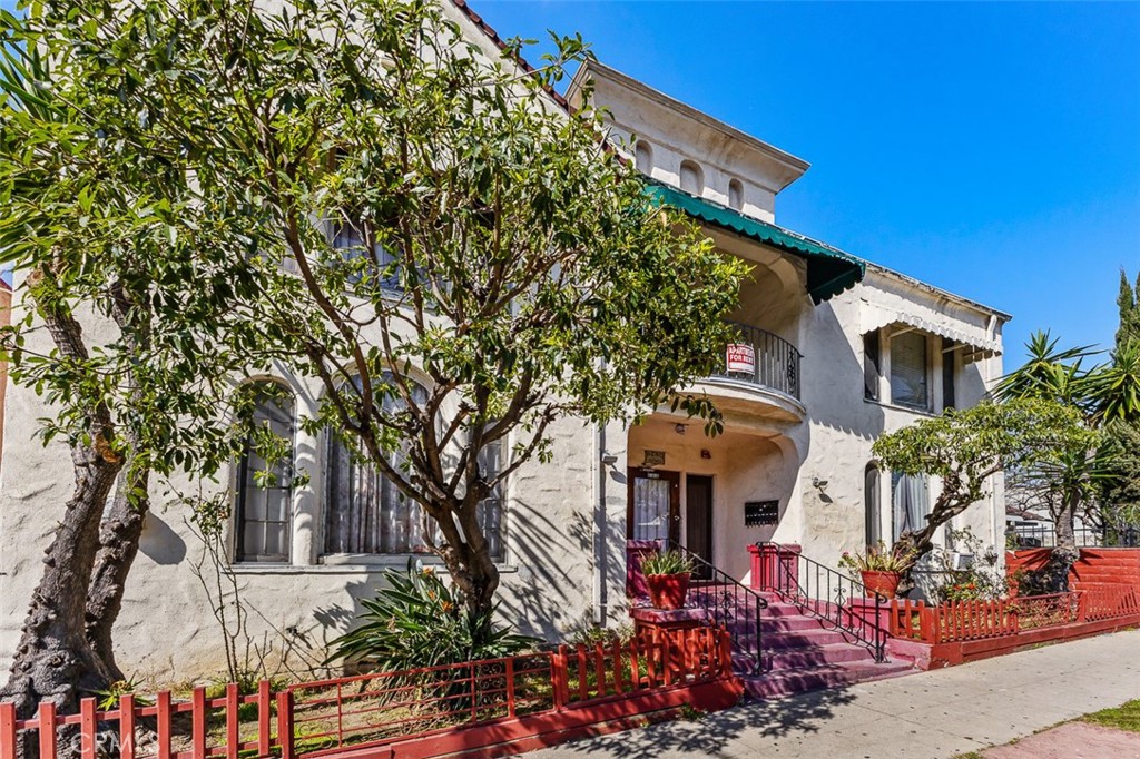 Properties 1 143 N Reno Street