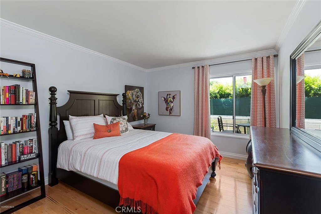 Photo 11 of 19 of 5301 Balboa Boulevard H4 condo