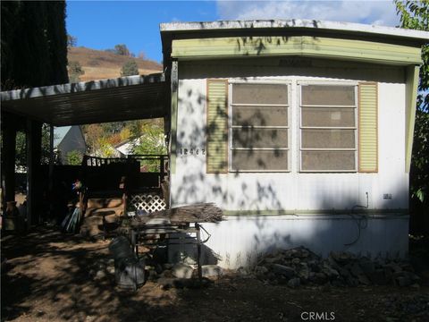 A home in Clearlake Oaks