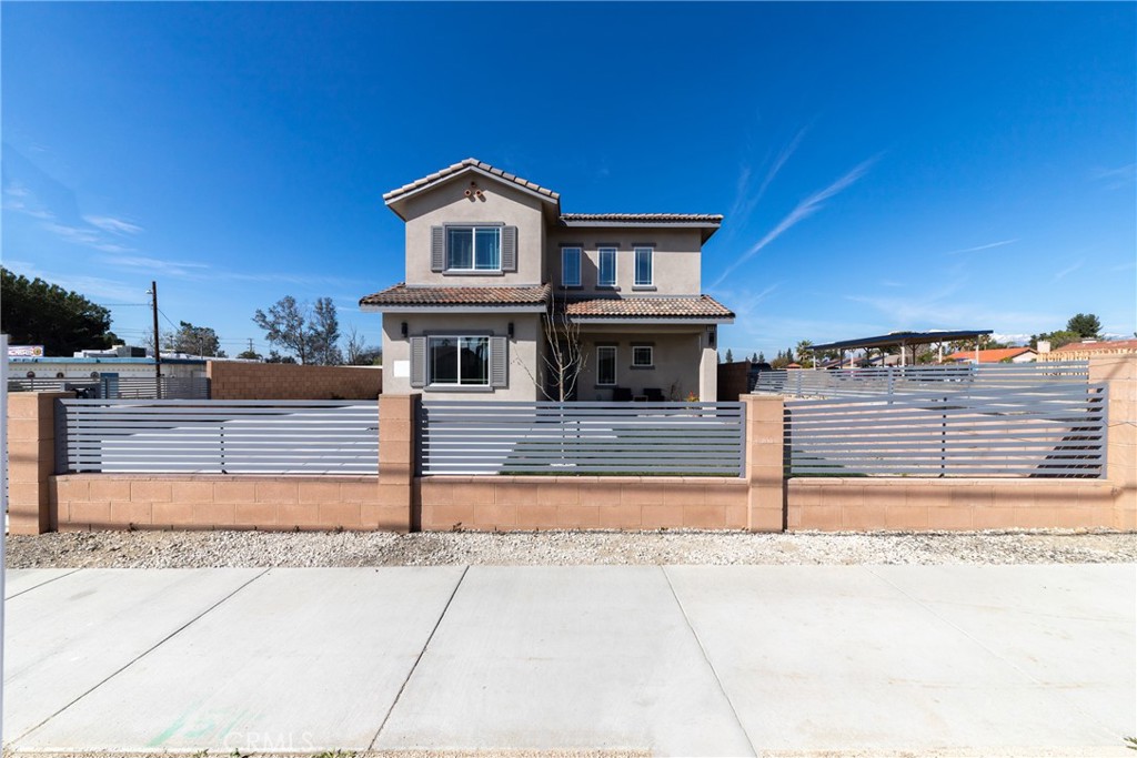 Photo 1 of 54 of 846 S Lilac Avenue house