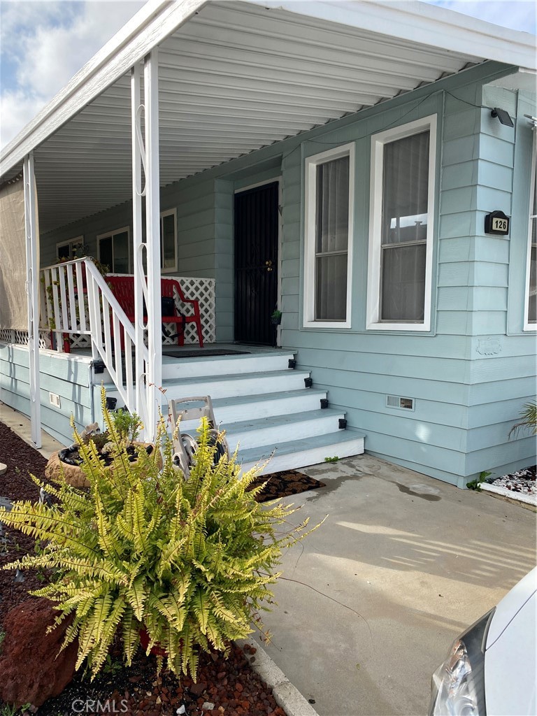 Photo 2 of 15 of 2601 E Victoria Street 126 mobile home