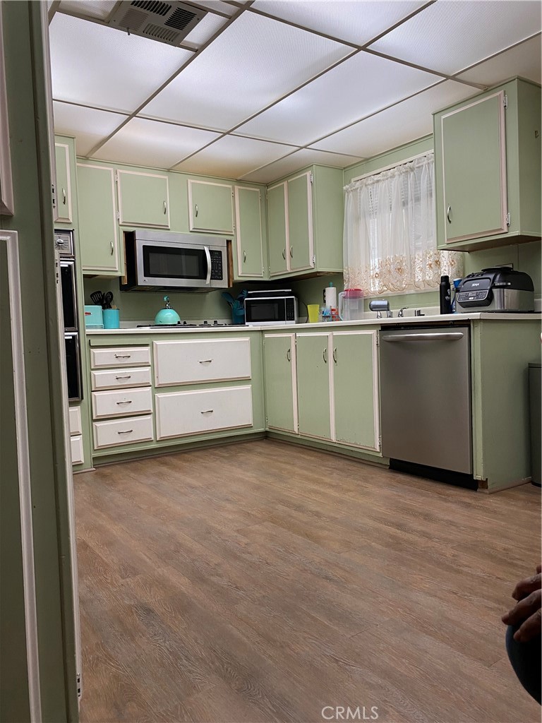 Photo 5 of 15 of 2601 E Victoria Street 126 mobile home