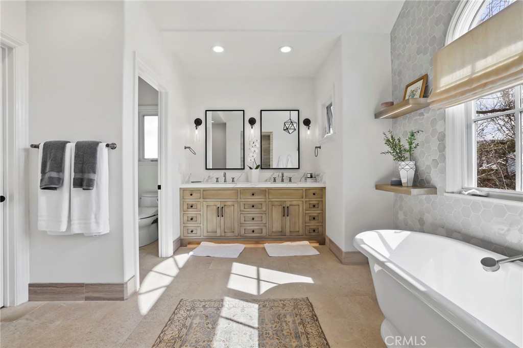 Harbor View Homes (HVHM) - Residential