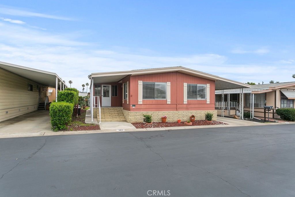listing image 0