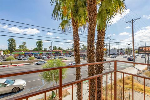 A home in Reseda