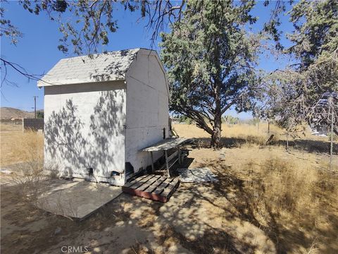 A home in Mojave