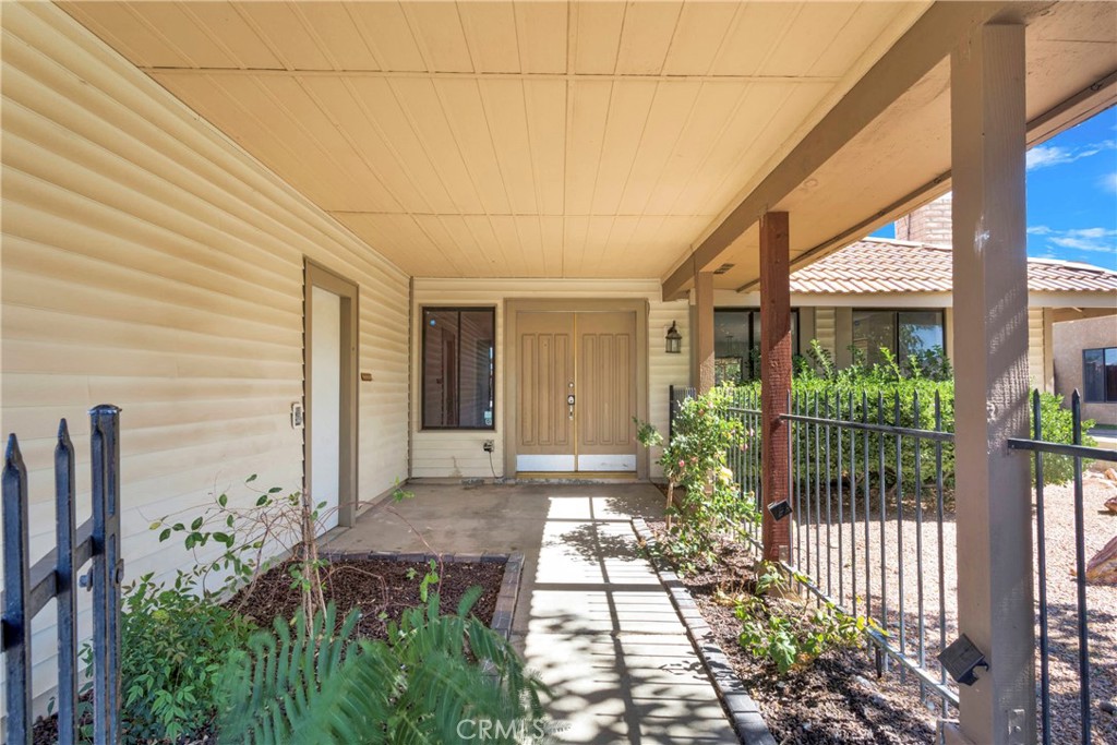 13823 Arrowhead Drive
