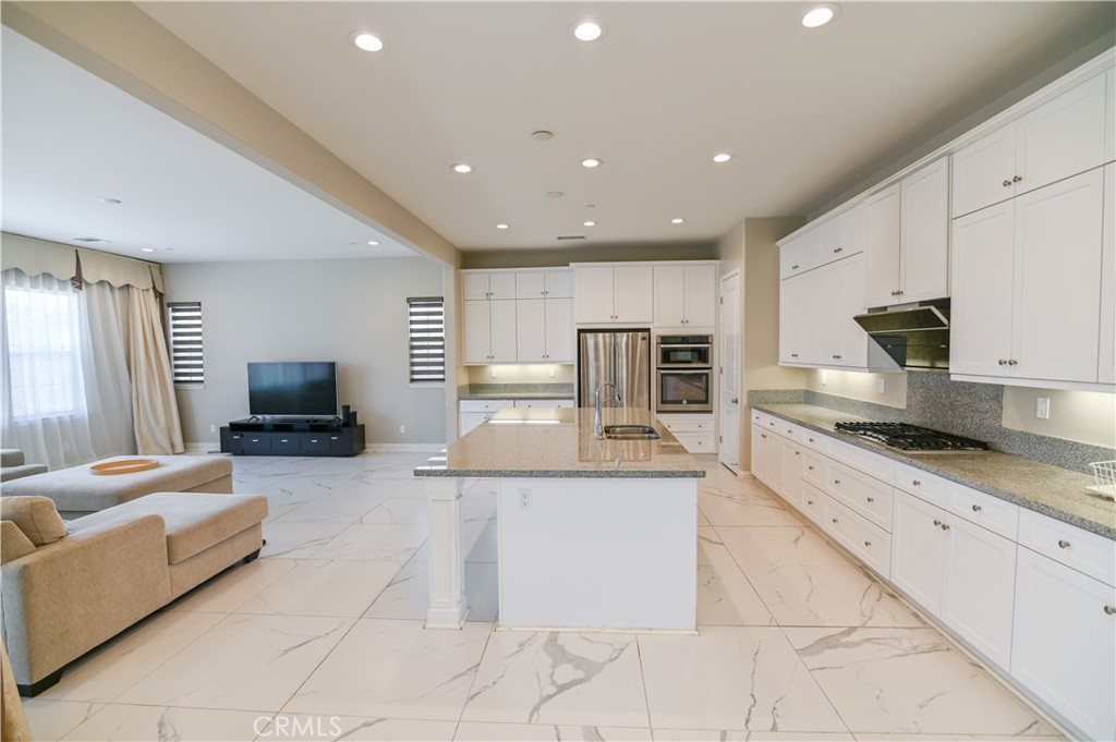 6006 Amora Drive