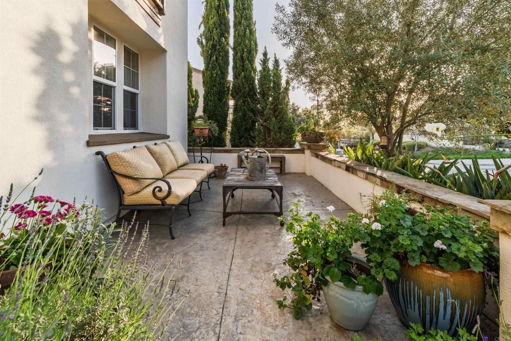 2367 Lapis Road