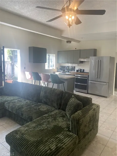 10334 Tujunga Canyon Blvd, Tujunga, CA 91041 - MLS#: DW25062107