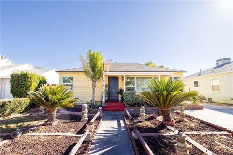 A home in Reseda