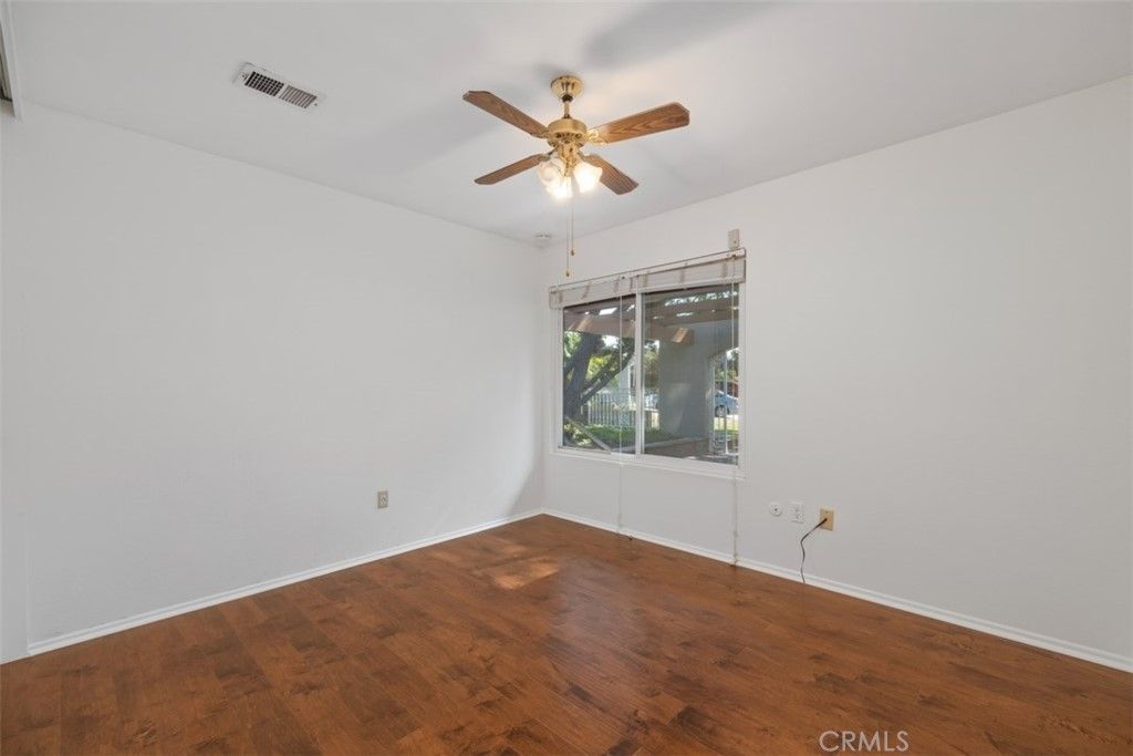 listing image 130721102100902219878